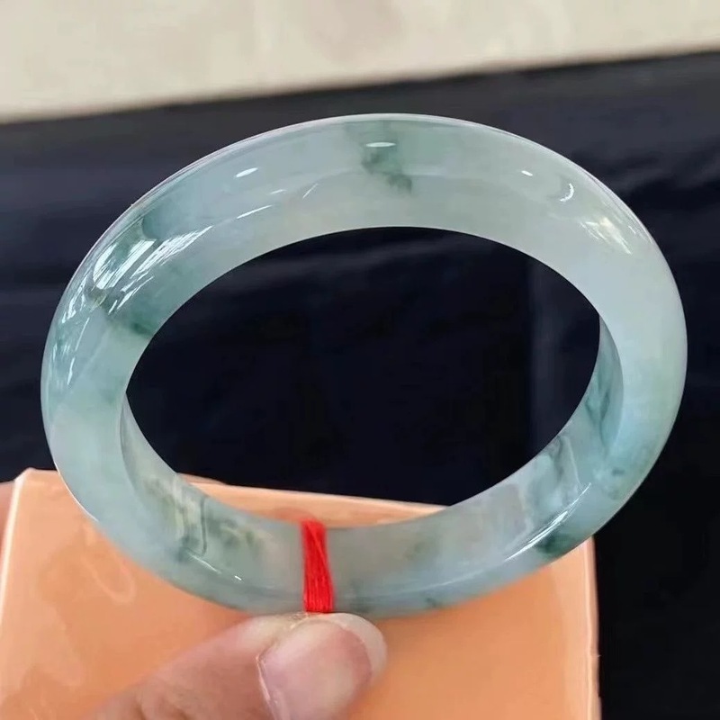 Myanmar jadeite with blue flor - Bracelets 评论和价格